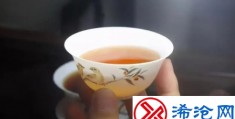 喝茶水对身体有什么好处和坏处(男人喝茶水对身体有什么好处和坏处)